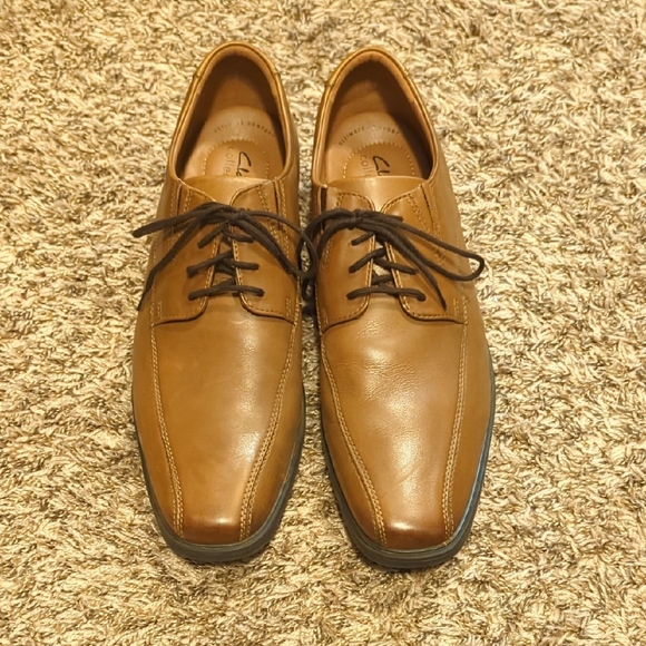 Clarks Collection Brown Leather Men's Shoes - Picture 1 of 5